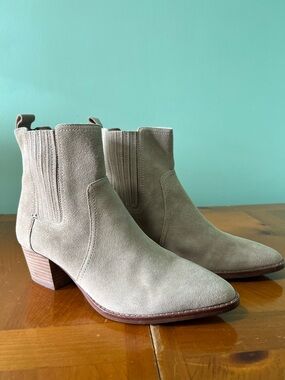 Madewell Women's Taupe Suede Ankle Boots - Chelsea Block Heel